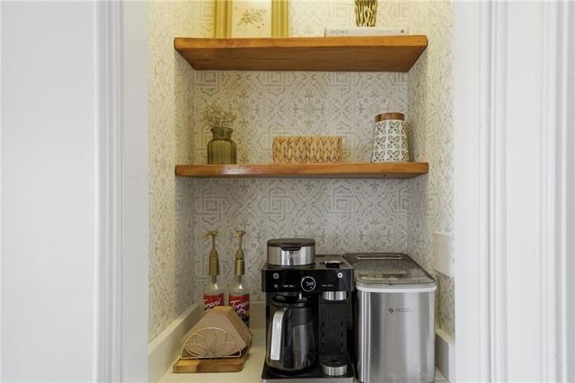 11805 Highland Colony Drive, Roswell, GA 30075