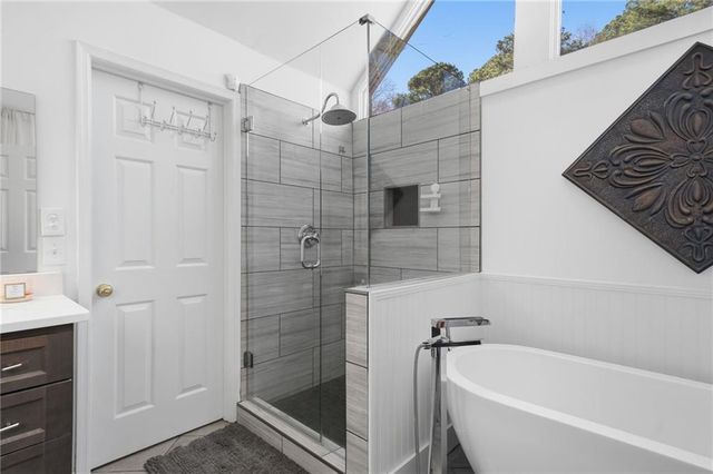 11805 Highland Colony Drive, Roswell, GA 30075