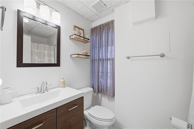 11805 Highland Colony Drive, Roswell, GA 30075