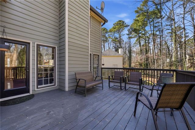 11805 Highland Colony Drive, Roswell, GA 30075