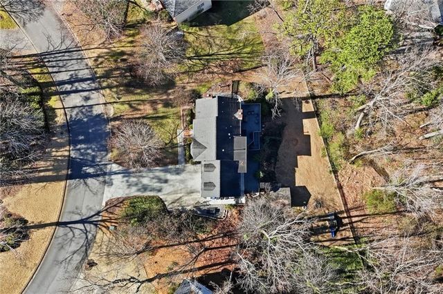 11805 Highland Colony Drive, Roswell, GA 30075