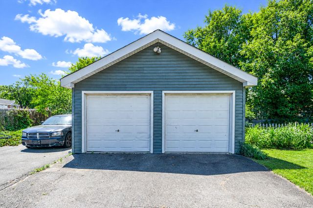 612 Blue Point Road, Holtsville, NY 11742