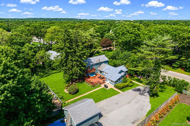 612 Blue Point Road, Holtsville, NY 11742