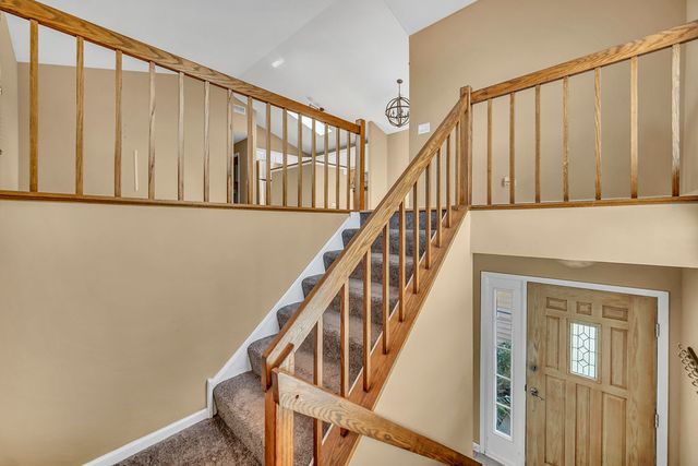 581 LE PARC Circle 581, Buffalo Grove, IL 60089