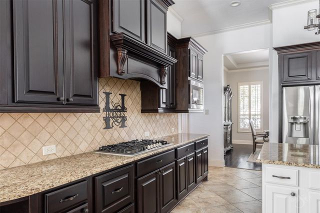 5835 Caspian Falls Lane, Fulshear, TX 77441