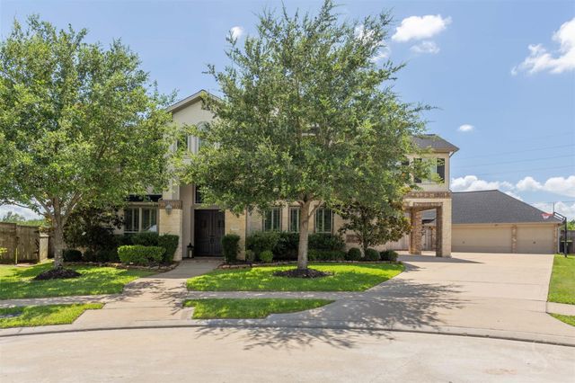 5835 Caspian Falls Lane, Fulshear, TX 77441