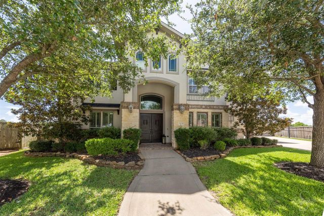 5835 Caspian Falls Lane, Fulshear, TX 77441