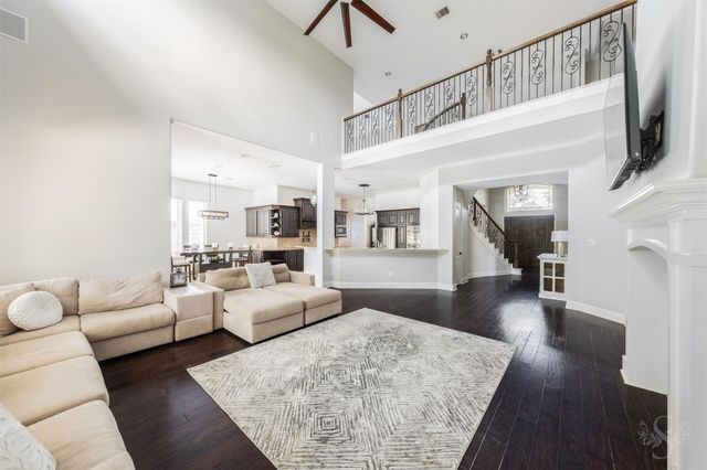 5835 Caspian Falls Lane, Fulshear, TX 77441