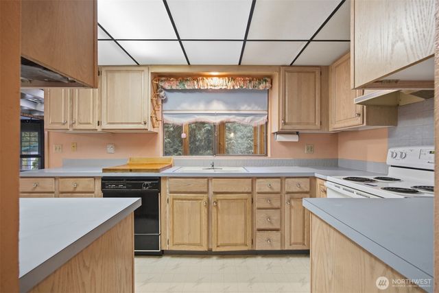 8383 Custer School Road, Custer, WA 98240