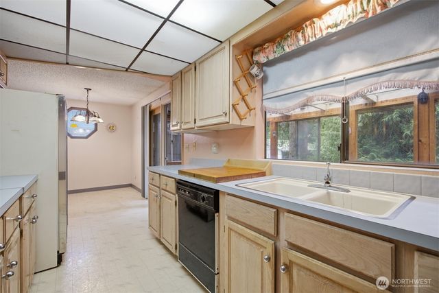 8383 Custer School Road, Custer, WA 98240