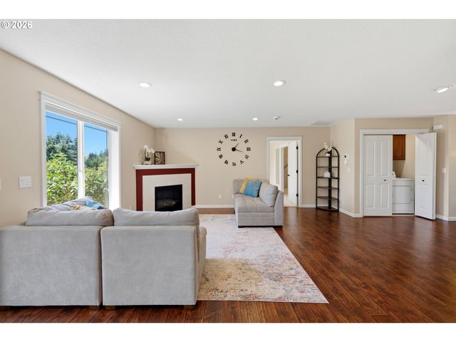 150 MOUNTAIN VISTA Ave, Salem, OR 97306