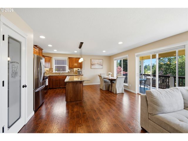 150 MOUNTAIN VISTA Ave, Salem, OR 97306