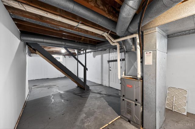 1398 Adams Road, Cincinnati, OH 45231