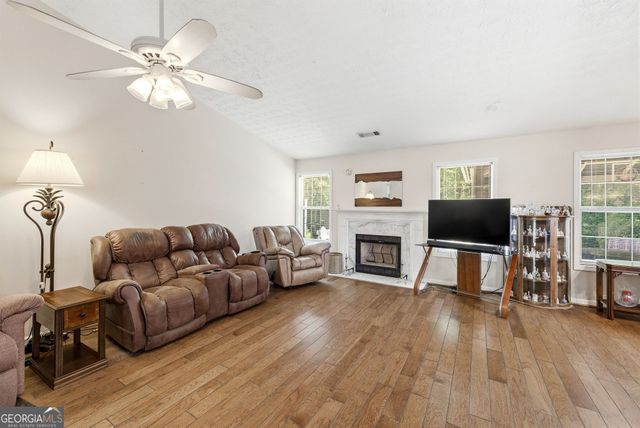 21 Field Stone Circle, Jefferson, GA 30549