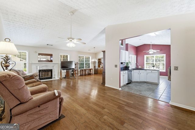 21 Field Stone Circle, Jefferson, GA 30549
