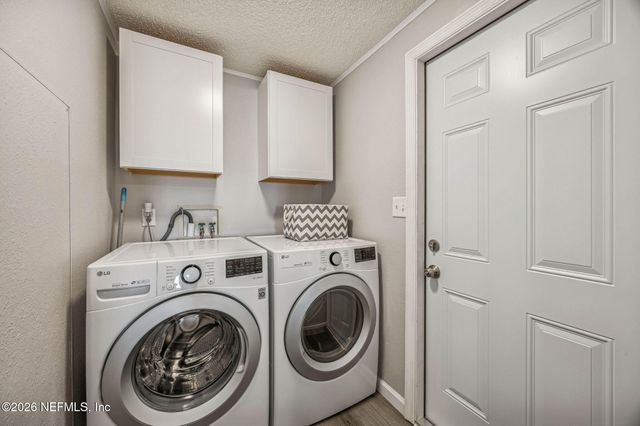 170 MOONLITE Drive, Welaka, FL 32193