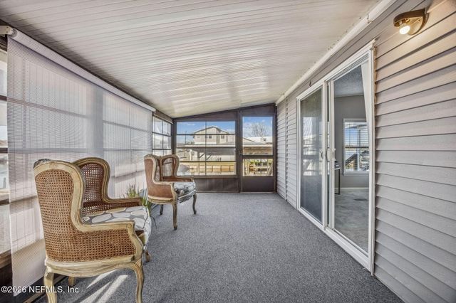 170 MOONLITE Drive, Welaka, FL 32193