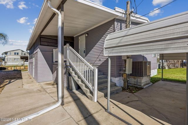 170 MOONLITE Drive, Welaka, FL 32193