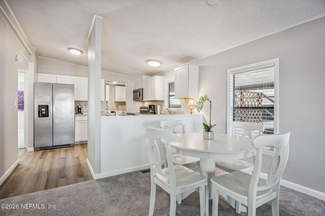 170 MOONLITE Drive, Welaka, FL 32193