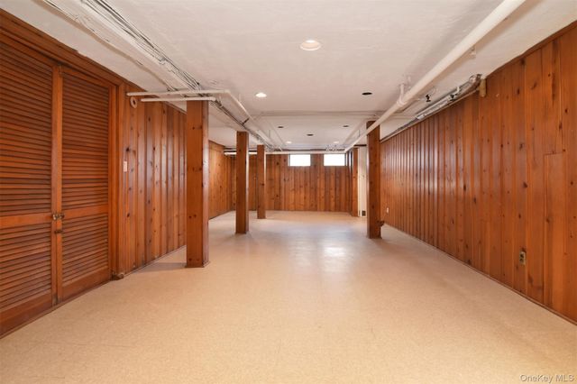 21 Edgewood Lane, Bronxville, NY 10708