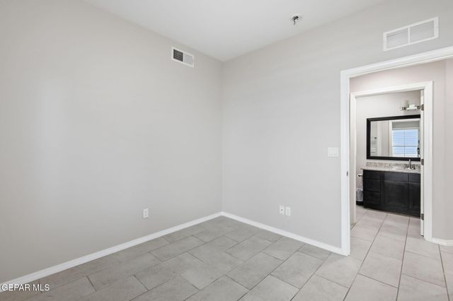 220 ANGLESY Place, El Paso, TX 79928