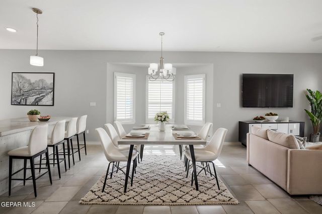 220 ANGLESY Place, El Paso, TX 79928