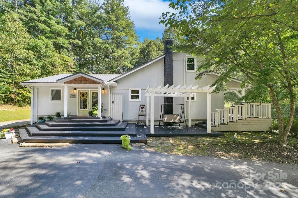 165 Orchard Lane, Brevard, NC 28712