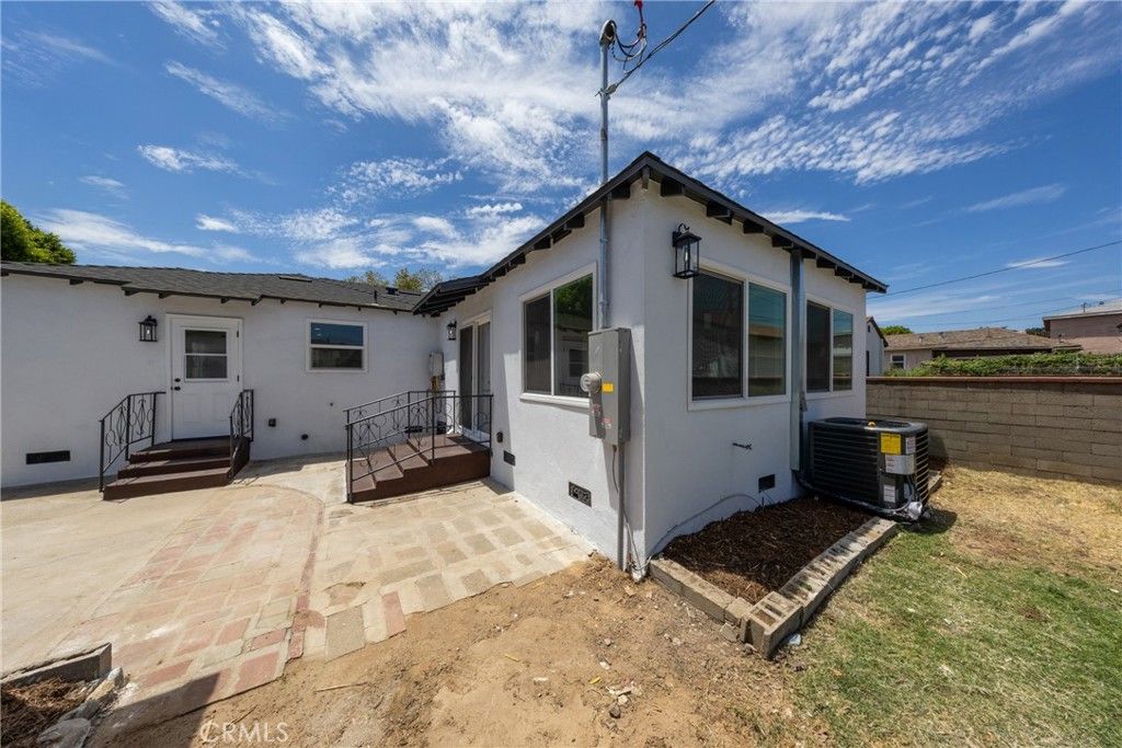 Image 28 of property listing at 2416 W Repetto, Montebello, CA 90640