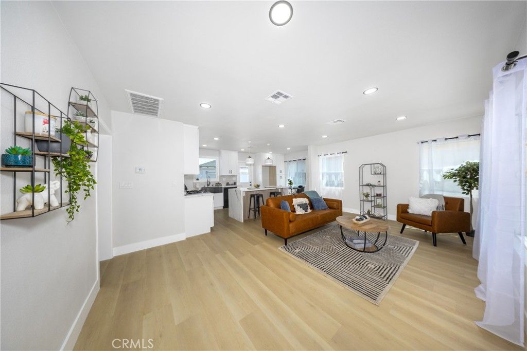 Image 7 of property listing at 2416 W Repetto, Montebello, CA 90640