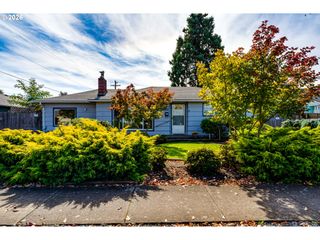 3462 ROYAL Ave, Eugene, OR 97402