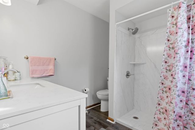 8041 Scarborough Blvd S Drive, Indianapolis, IN 46256