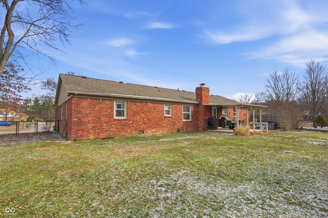 8041 Scarborough Blvd S Drive, Indianapolis, IN 46256