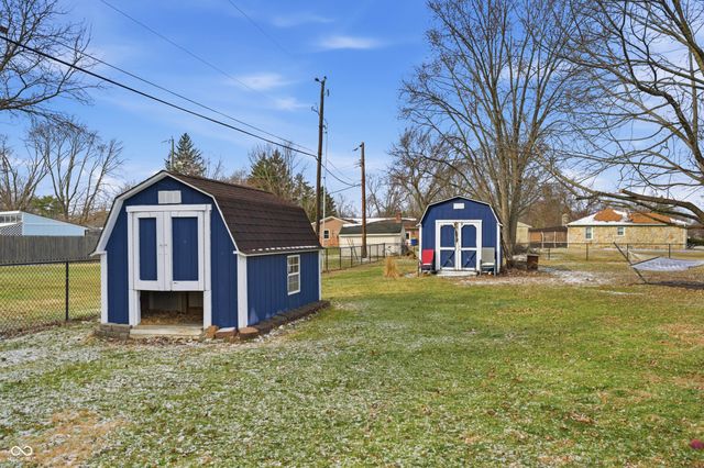 8041 Scarborough Blvd S Drive, Indianapolis, IN 46256