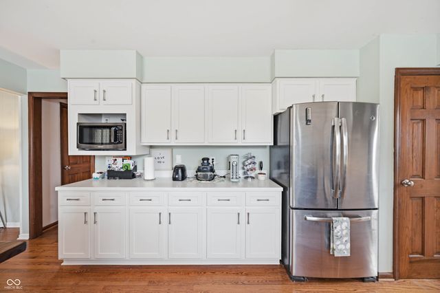 8041 Scarborough Blvd S Drive, Indianapolis, IN 46256