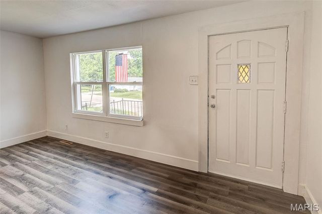 3210 Clifton Avenue, Alton, IL 62002
