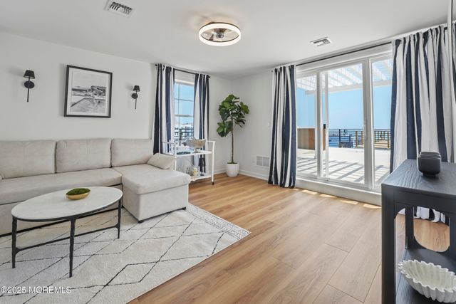 33 Hamilton Avenue Unit 7, Seaside Heights, NJ 08751