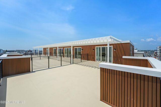 33 Hamilton Avenue Unit 7, Seaside Heights, NJ 08751