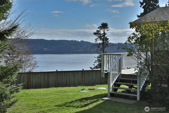 1412 Commodore Place, Freeland, WA 98249