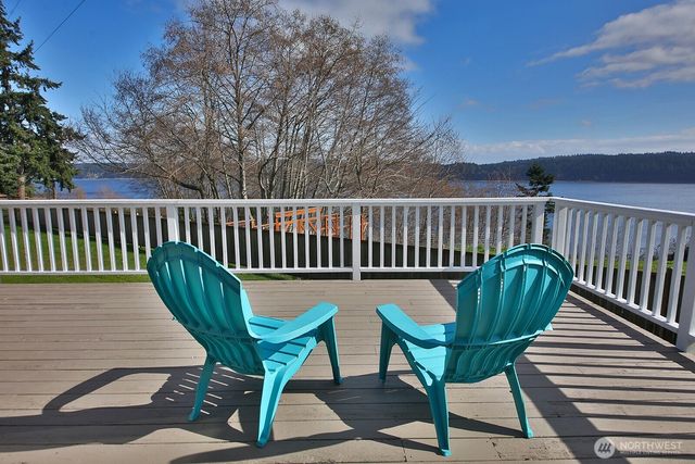 1412 Commodore Place, Freeland, WA 98249