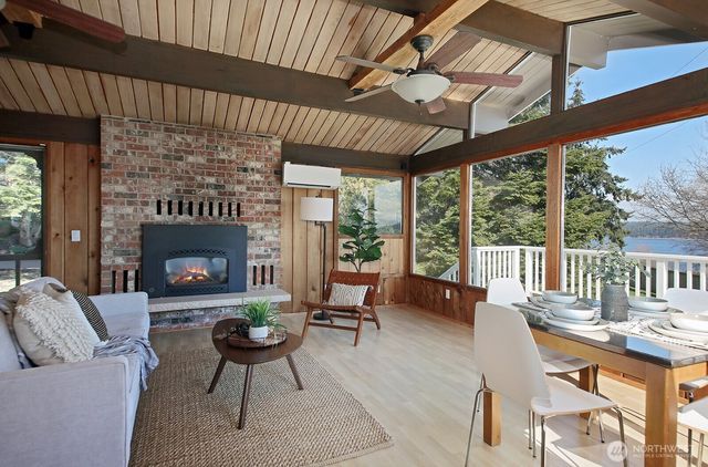 1412 Commodore Place, Freeland, WA 98249