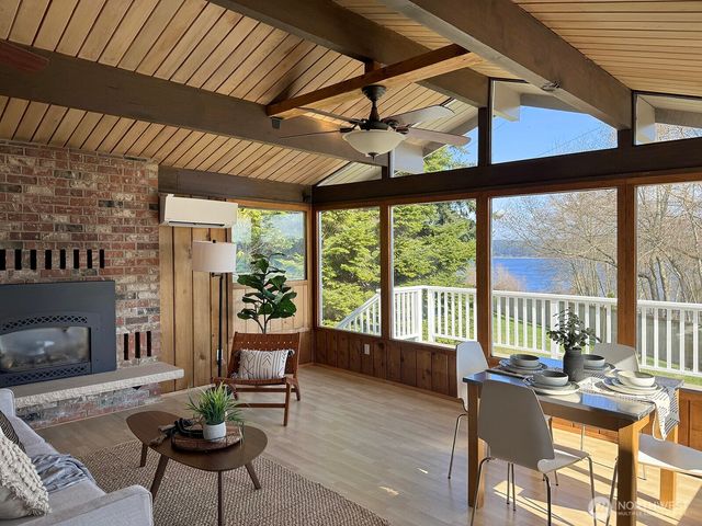 1412 Commodore Place, Freeland, WA 98249