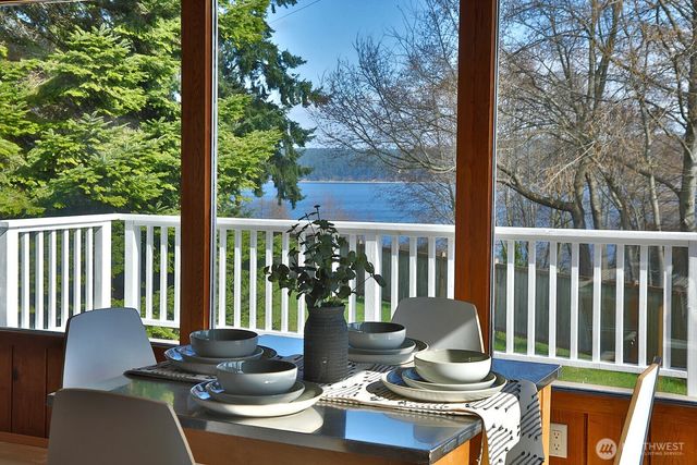 1412 Commodore Place, Freeland, WA 98249