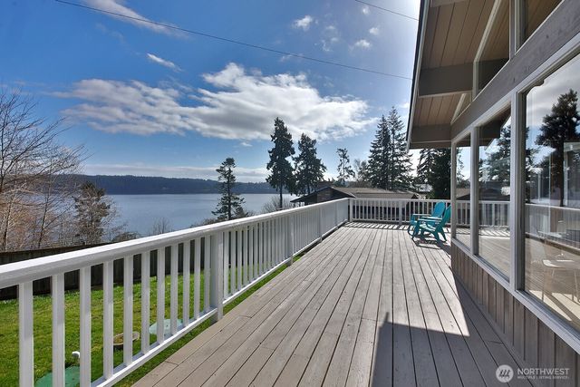 1412 Commodore Place, Freeland, WA 98249