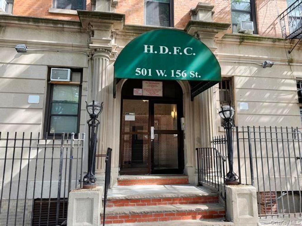 501 W 156th Street 32, New York (manhattan), NY 10032 — exterior