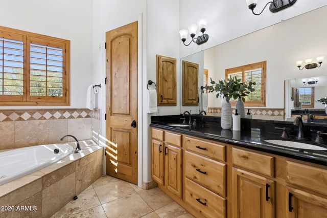 1314 E COYOTE WASH Drive, Phoenix, AZ 85085