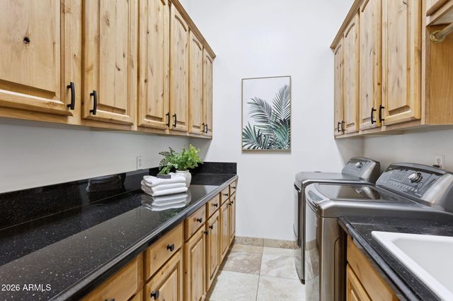 1314 E COYOTE WASH Drive, Phoenix, AZ 85085