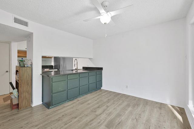 162 Villa Way, Coldspring, TX 77331