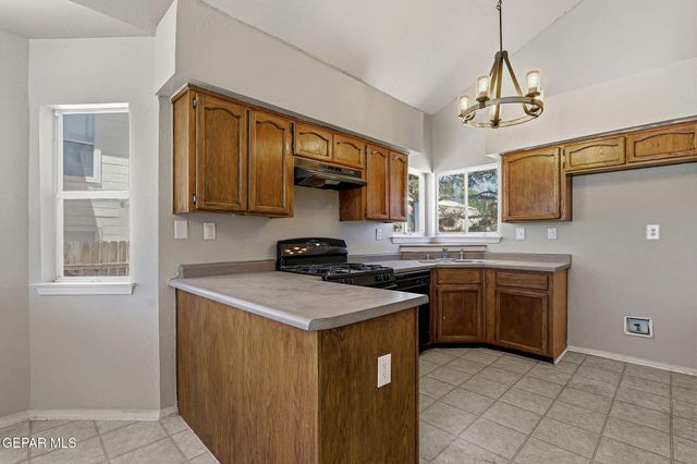 10892 REEF SANDS Drive, El Paso, TX 79924