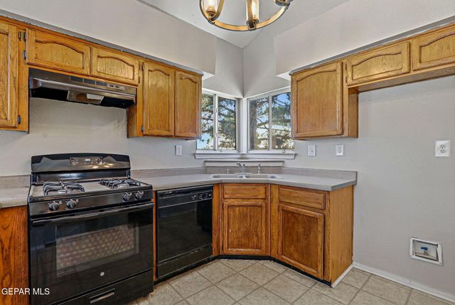 10892 REEF SANDS Drive, El Paso, TX 79924