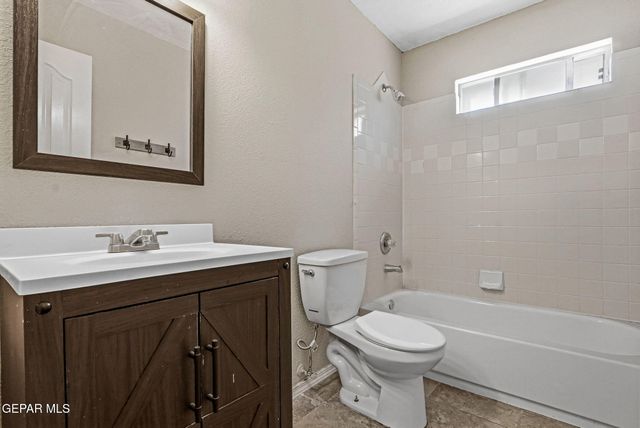 10892 REEF SANDS Drive, El Paso, TX 79924